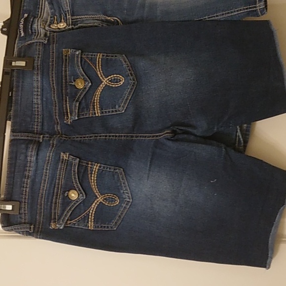 Wallflower shorts 3 pair for 1 price all 3 size 11 junior - Picture 7 of 8